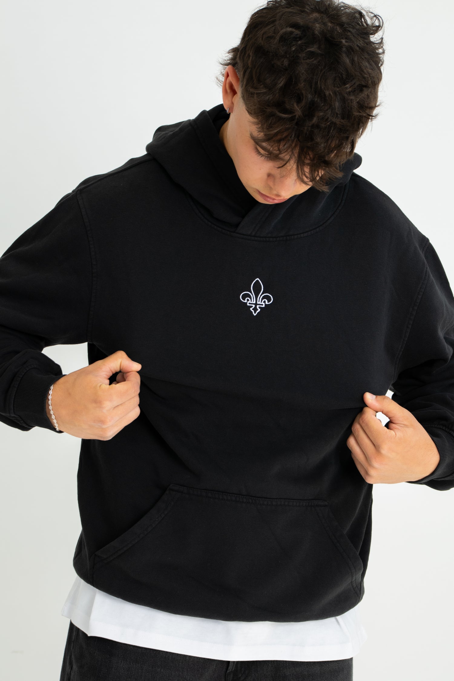 Coton ouaté Premium ample Fleur de lys- Brodé – Mon Québec Mon Pays